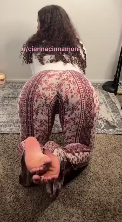Good luck handling all this ass without cumming too quick - free porn video