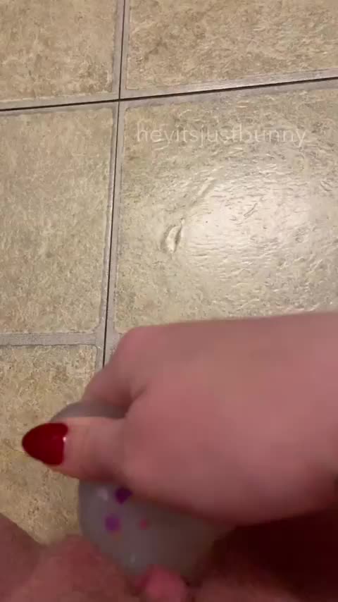 I could fuck myself like this all day long - free porn video