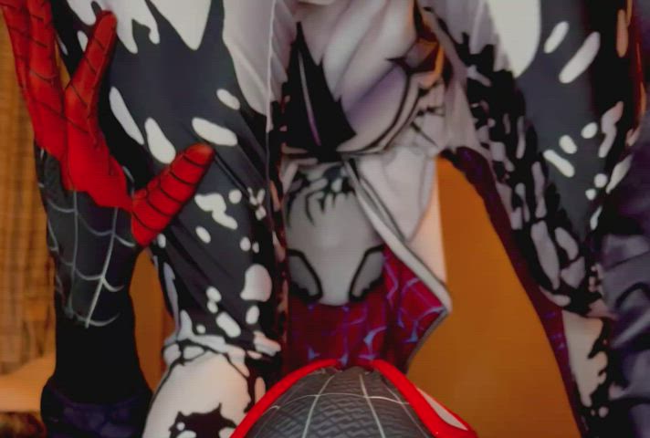 Gwen smothering miles [Spider-man] (realmilesandgwen) - free porn video