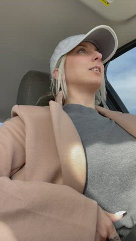 Eyes on the road 👀[gif] - free porn video