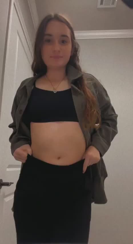 Got horny at work and wanted to show you - free porn video