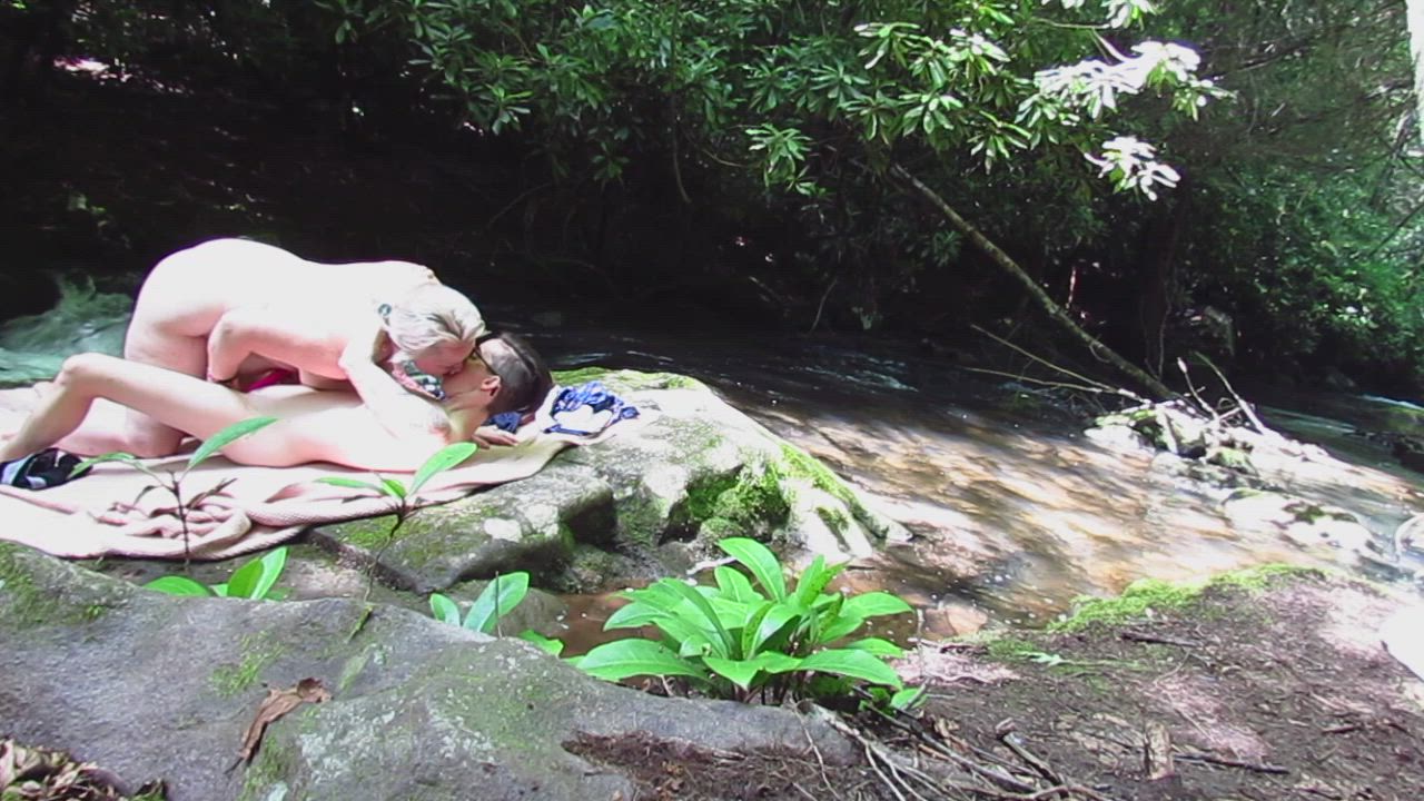 Camping date! - free porn video