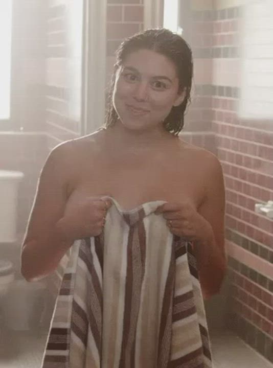 Kira Kosarin is so sexy - free porn video