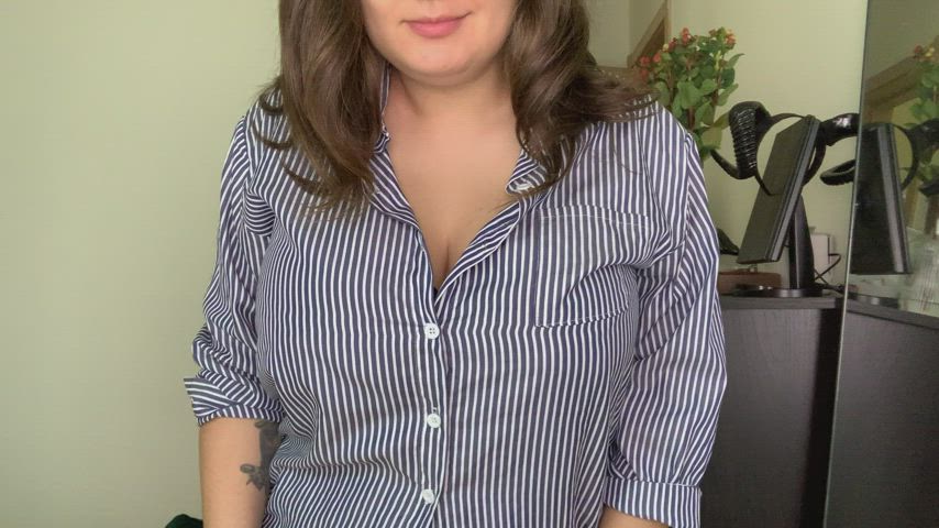 I bet we'd have a lot of fun working in an office together :P - free porn video