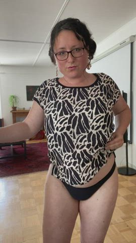 Please tell me when youre about to cum.. i'll wrap my legs around you so you cant escape and creampie me - free porn video