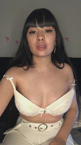 Oops my boob fell out 😋 - free porn video