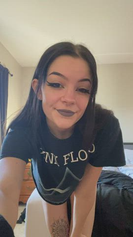 Fuck me right here - free porn video