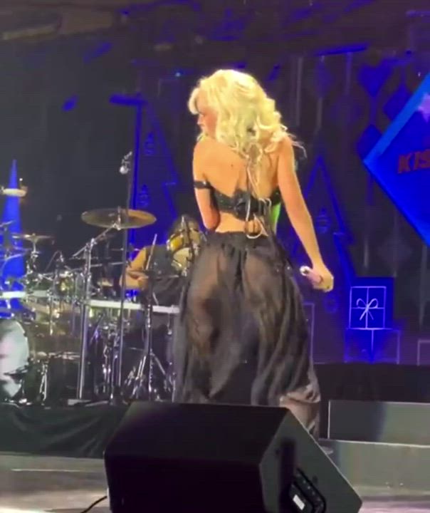 Doja Cat twerking n getting hyped - free porn video