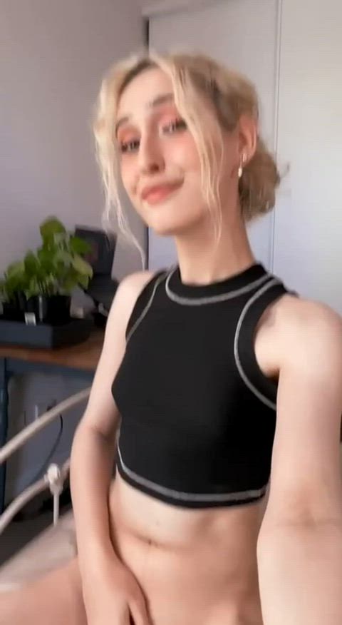 Perfect gf for a gooner 😍 - free porn video