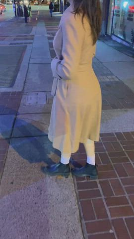 Was able to sneak a fully naked flash on a busy city night [GIF] - free porn video