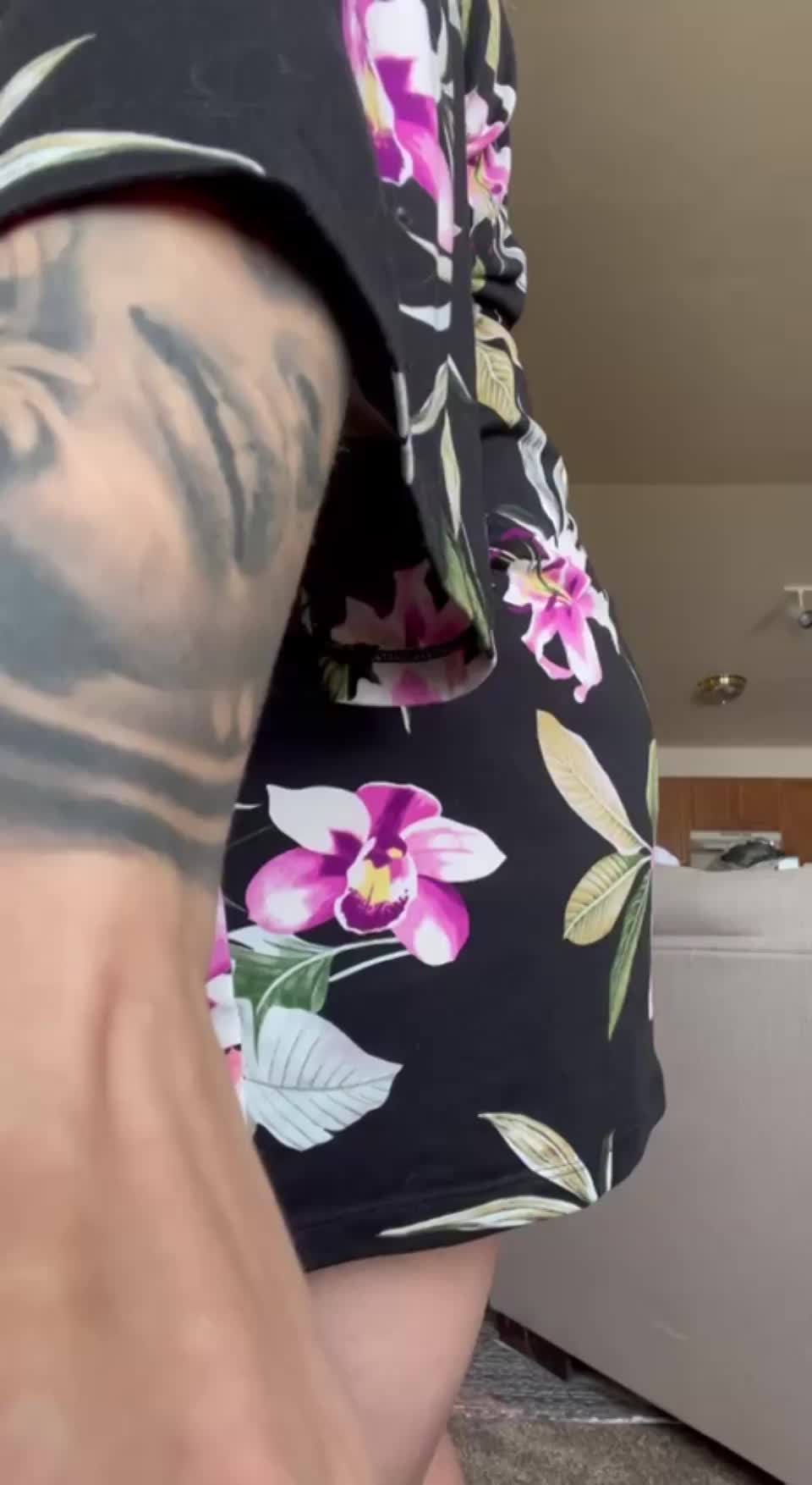 I'm so hot, would you come and fuck me? - free porn video