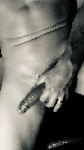 I love letting everybody watch my husband run his oily cock 🥰 - free porn video