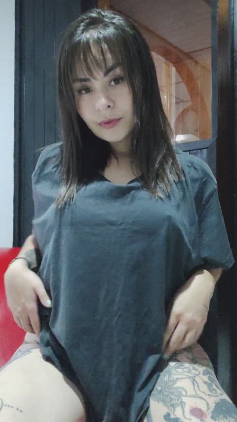 If you find me cute, just say hi to mommy - free porn video