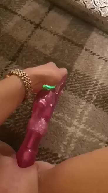 I’m so tight !! - free porn video