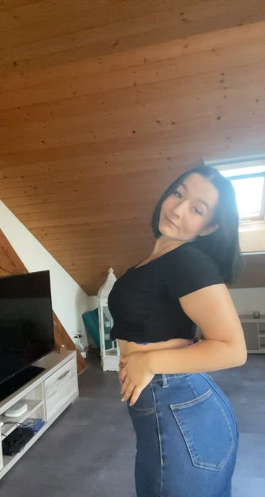If even 4 guys likes this I will be happy and fuck myself anal🙈 (18) - free porn video