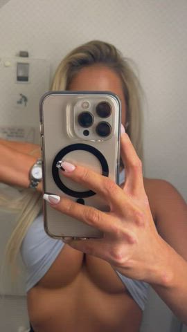 Some of the best tits you'll see flashing on a plane - free porn video