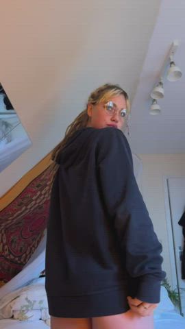 for all my daddy’s that wants to spank me hard - free porn video