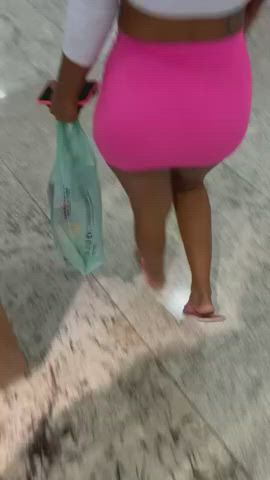 So naughty and without panties in the mall today!! - free porn video