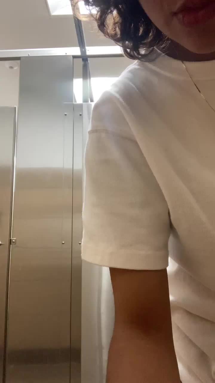 I can be your tiny gf that does the dishes and all your laundry - free porn video