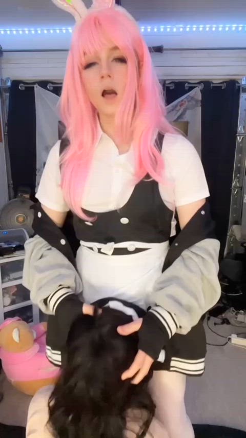 My GOON buds got me to dress like a maid and we all fucked at the same time >////< - free porn video