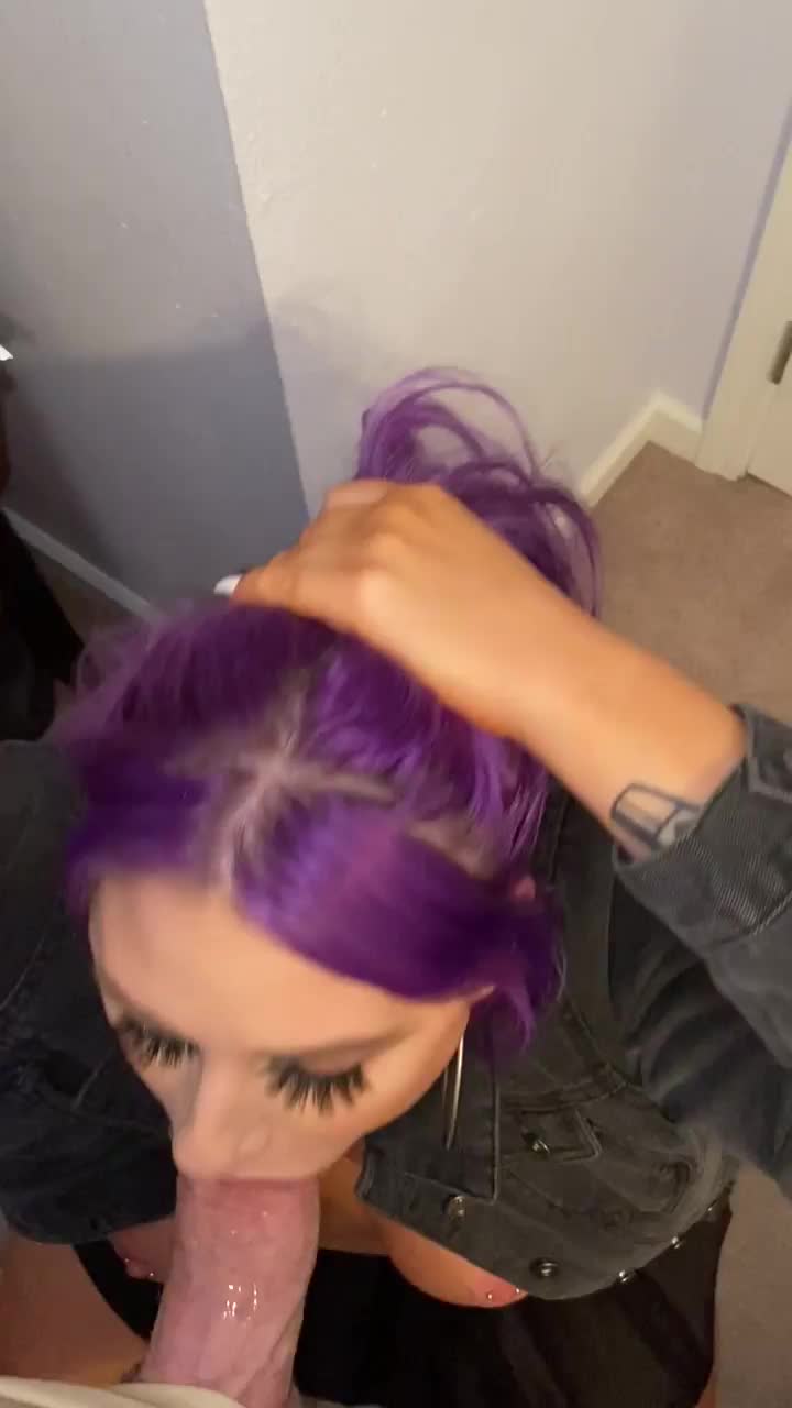 Ponytails make good handles - free porn video