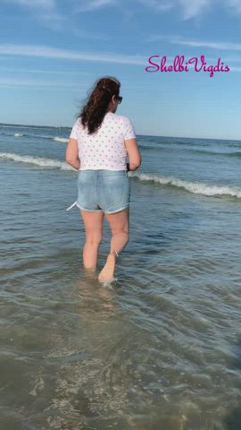 [F]lashing my boobs at the beach. Was definitely noticed! [GIF] - free porn video