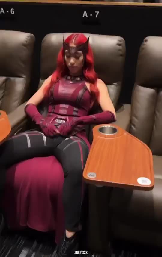 I’m fun to go to the movies with - free porn video