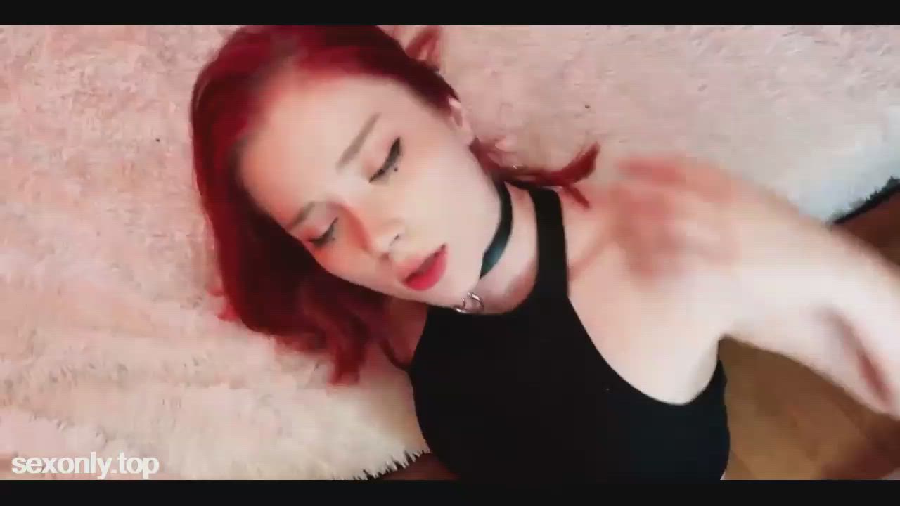 Cumshot Facial Redhead - free porn video