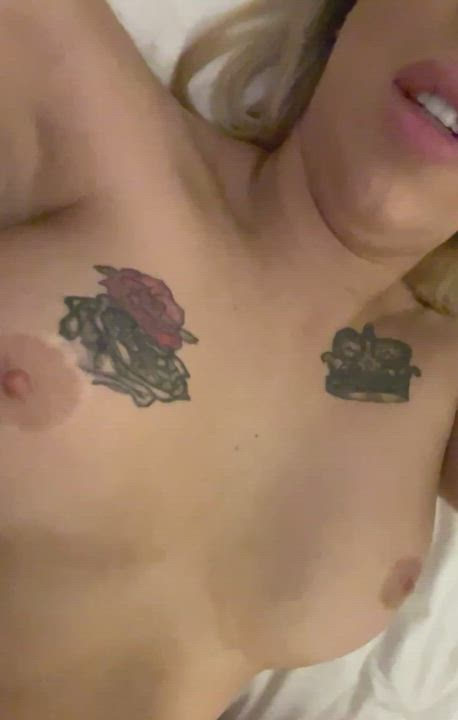 It's just the way that they jiggle when I pound her 🥵 - free porn video