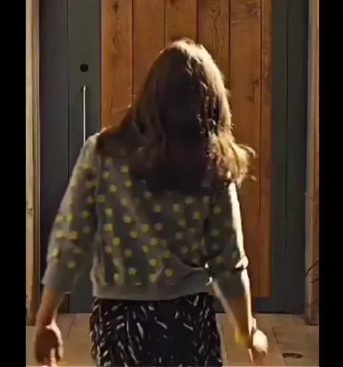 Emilia Clarke has an absolute wagon - free porn video