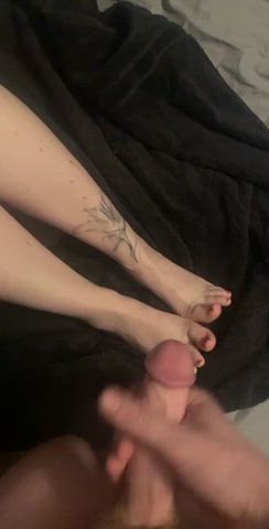 Love her feet - free porn video