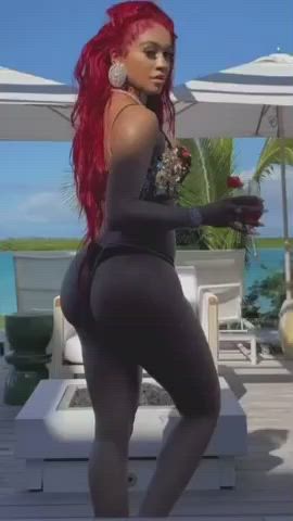 Saweetie thick af - free porn video