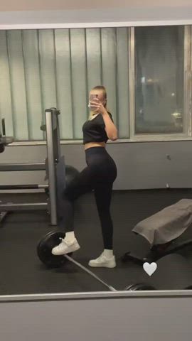 you see me in the gym like this with a big pump in my ass.. what do you do - free porn video