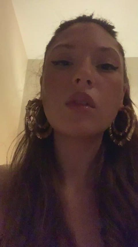 I love getting sloppy with it - free porn video