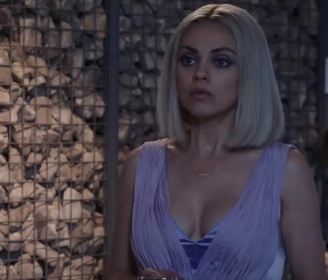 Mila Kunis is such a seductress, this look of her gave me an instant hard on, a perfect material for messy face fuck. - free porn video