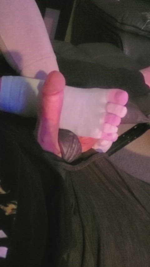 He likes the extra "grip" from my toe socks - free porn video
