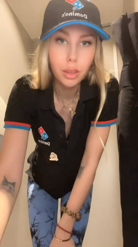 I either need my ass ate or stuffed after delivery - free porn video