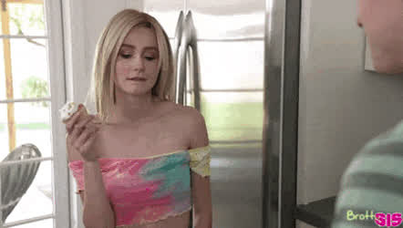 Stepbrothers Little Dicky - free porn video