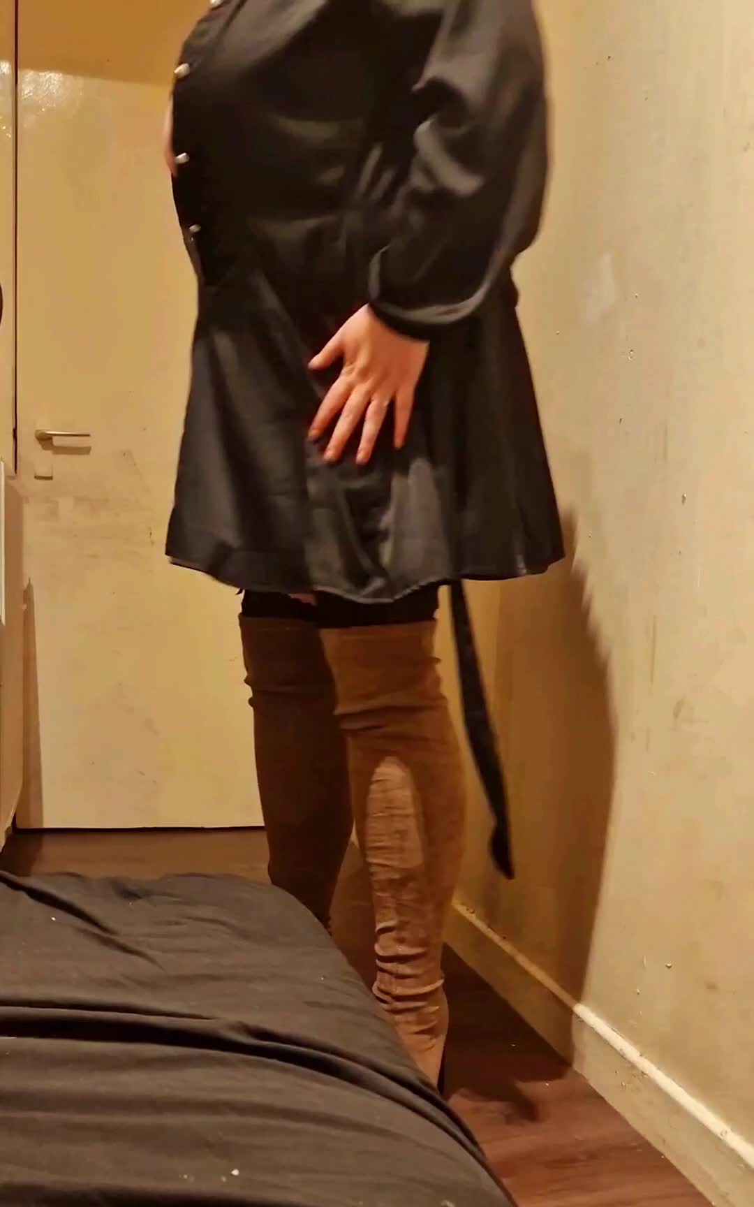 Getting ready for a date with You - free porn video