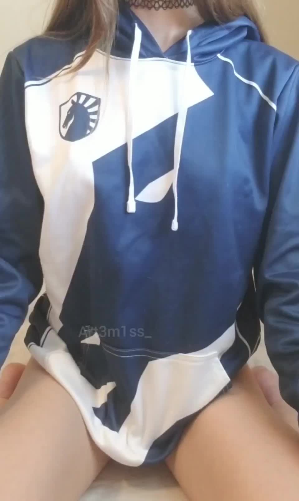 I love posting my pale body here - free porn video