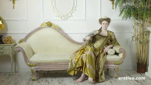 The Queen And Her Harem. - free porn video