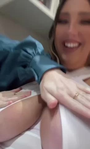 Bongos - free porn video