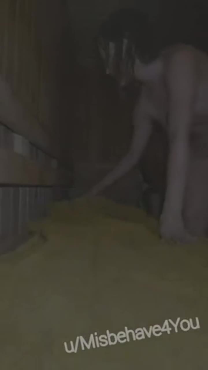 Sauna exhibitionist showing it all - free porn video