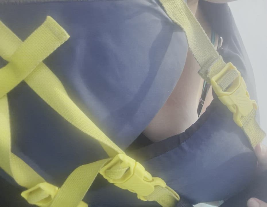 Little parasailing titty adventure [oc] [gif] - free porn video
