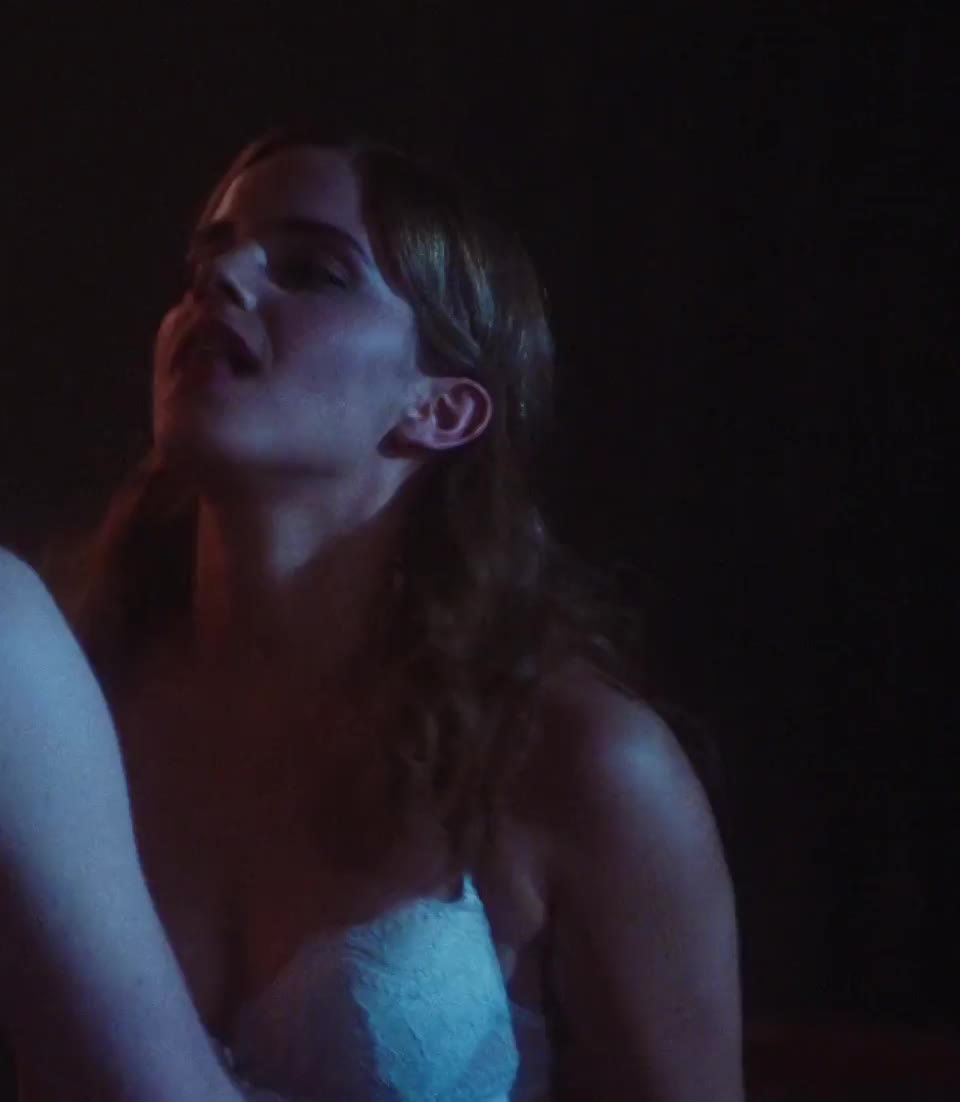 Emma Watson [The Perks of Being a Wallflower] - free porn video