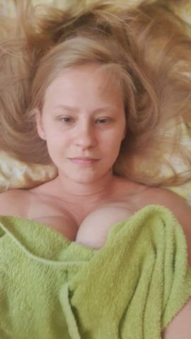 Bouncing right after the bath. Do you ever wonder what it would be like to rub against those boobs while in the missionary position. - free porn video