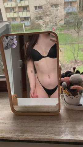 I always put my make-up on in underwear ... - free porn video