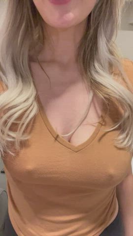 If I were your next door neighbor would you try to get with me? 34yo mom next door - free porn video