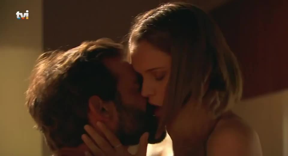 Daniela Melchior (Nov 1 is her birthday) - 'Valor da Vida' (2018) - free porn video