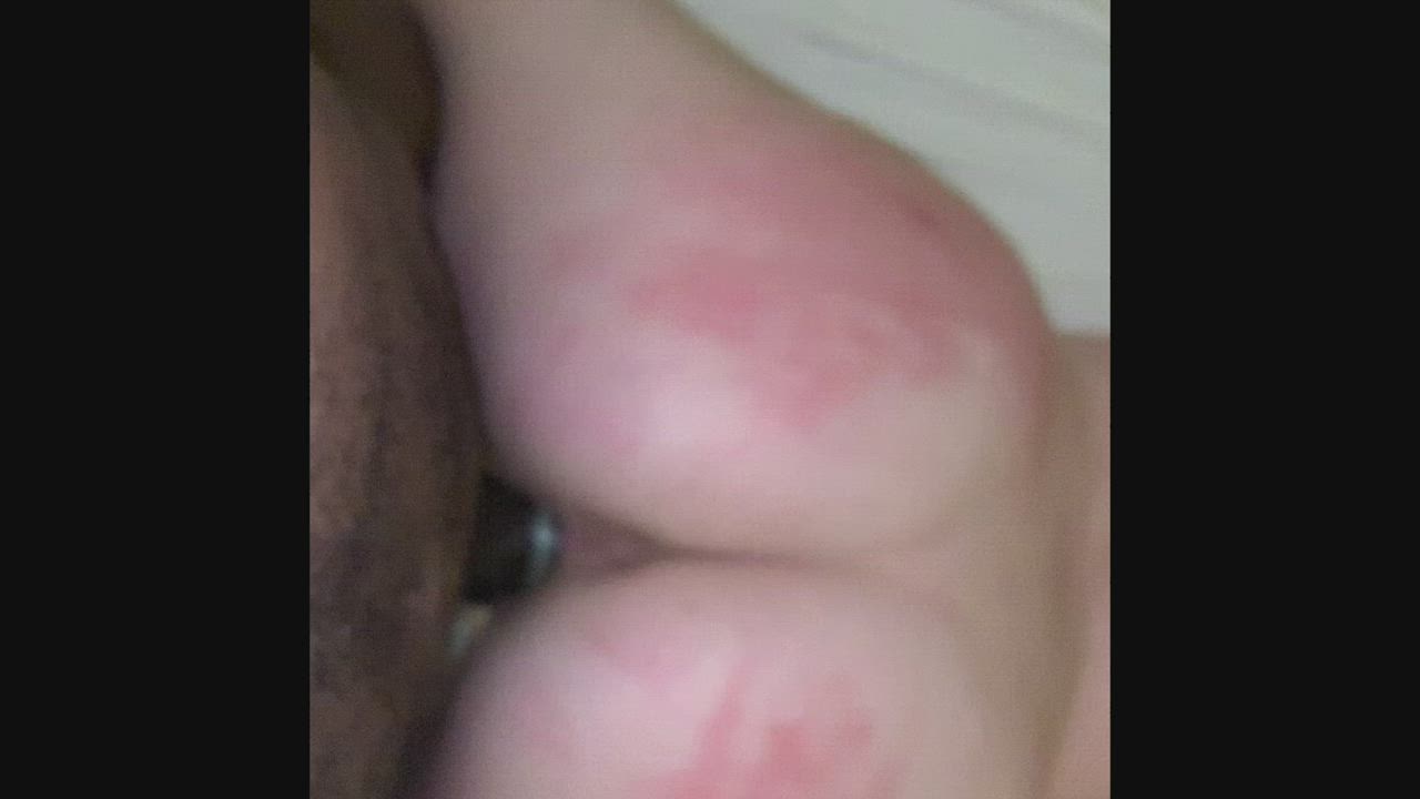 Do you prefer me twerking on it or bouncing on it? - free porn video